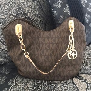 Michael Kors - chain straps